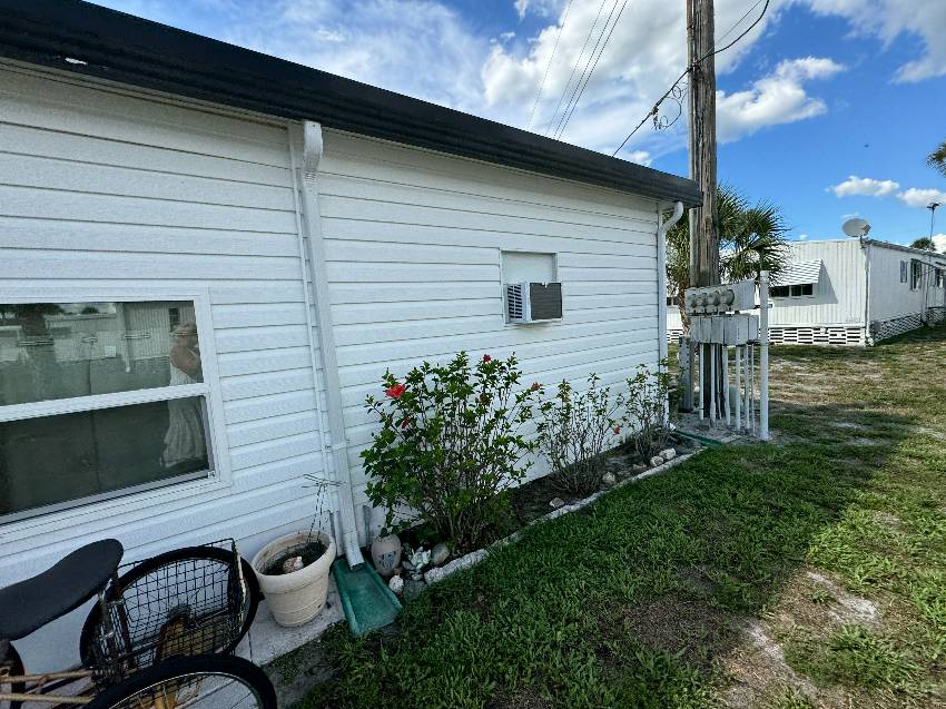 315 Murray Drive a Lakeland, FL Mobile or Manufactured Home for Sale